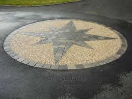 Motif Etoile En Paves Pavage Enrobe Noir A Chaud Beton Allee Carrossable Paves Exterieur Entree De Maison Exterieur
