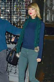 Pictures of taylor swift in tight blue jeans. Taylor Swift In Green Tight Jeans 20 Gotceleb