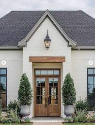 Get the fixer upper look at your house! Exterior Paint Brick Home Joanna Gaines 70 Ideas Brick Exterior House Modern Farmhouse Exterior Farmhouse Exterior