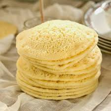Chandeleur La Fameuse Recette Des Crepes Marocaines Aux Mille Trous Le Petit Monde De Manue Alimentation Mille Trou Idees De Crepes