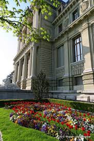 fleurs de justice lausanne montbenon suiza lausana suiza fotografia de flores