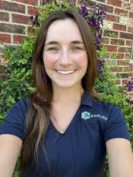 Amber Deyo's Instagram, Twitter & Facebook