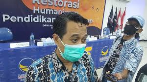 Vv disebut jerinx menyanyikan lagu gubahannya bersama dua rekannya yang lain, eka rocks dan bobby kool, tanpa pernah meminta. Pesan Ketua Idi Kepada Jerinx Sid Yang Bebas Dari Penjara Bagian 1