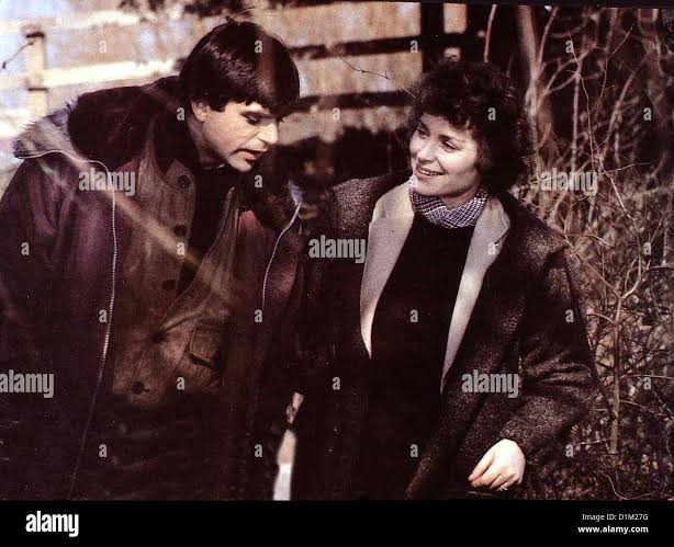 Barbaras Baby - Omen Iii Final Conflict, Sam Neill, Lisa Harrow TV-Reporterin Kate Reynolds (Lisa Harrow) freundet sich mit Stock Photo - Alamy