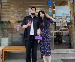 배우 한예슬과 공개 열애 중인 10세 연하 남자친구가 유흥업소 접대부. H2v5nlp2ycrs4m