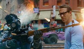 With ryan reynolds, taika waititi, jodie comer, utkarsh ambudkar. Disney Free Guy Und Shang Chi Kommen Exklusiv In Die Kinos Aber News Outnow