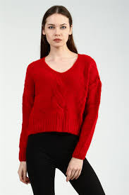 Kadın kıyafetleri en uygun fiyatlarla morhipo'da! Kirmizi V Yaka Orgu Desenli Uzun Kollu Kadin Triko Kazak