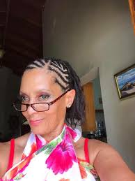 Tracey Weir's Instagram, Twitter & Facebook