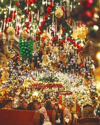 Rolf S Bar And Restaurant Nyc Nyc Christmas New York Christmas Rolfs Nyc