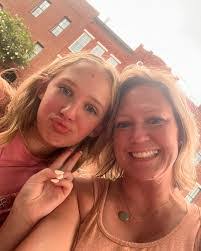 Jeanette Mcwhorter's Instagram, Twitter & Facebook