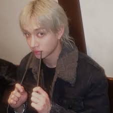 WE CAN CHANGE IT?! …. Although my phone is permanently