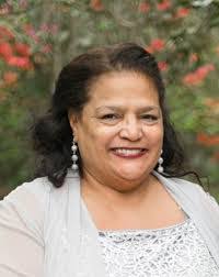 Carolyn Clemmons's Instagram, Twitter & Facebook