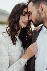 We Ve Got Heart Eyes For The Subtle Beauty In This Barrier Lake Elopement Inspiration Junebug Weddings Wedding Photography Wedding Photography Poses Couple Portraits