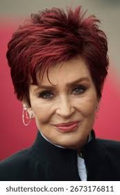 31 mil resultados de imágenes, fotos de stock e ilustraciones libres de  regalías para Sharon