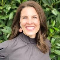 Erin Mcgee's Instagram, Twitter & Facebook