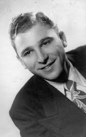 Howard Packer's Instagram, Twitter & Facebook