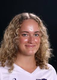 Jennifer Rundell's Instagram, Twitter & Facebook