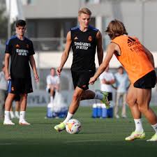 Welcome to today's spelling bee forum. Ml46vnucyqg3hm