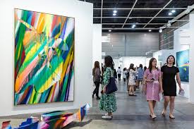 Elle accueille ses visiteurs sur plus de 27'000 m2 (halls 1 thomas hirschhorn sur le stand de chantal crousel, galleries, art basel 2019 © arteez. Art Basel Launches Online Viewing Rooms Following Cancelation Of Hong Kong Fair Artforum International