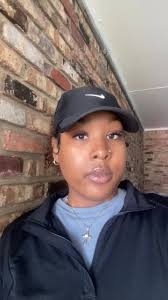 Arianna Cobb (@ariannacobb)