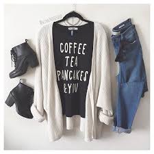 Resultado de imagem para roupas tumblr