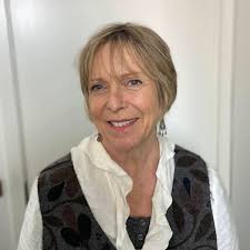 I have £1750 to give to community groups in East Bergholt before January  2026. In the past I have helped several groups including Heartwatch, the WI  and the Barbizon Twinning Association. I