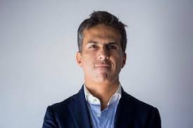 Su carismático vicepresidente, adolfo mesquita nunes (lisboa, 1977), defiende el relevo generacional de la derecha para forjar mayor conexión con los votantes. Adolfo Mesquita Nunes Faz Historia Mas Fica Em Terceiro Autarquicas 2017 Publico