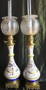 Details Sur Paire De Grandes Lampes 19eme En Faience De Rouen En 2020 Abat Jour Peint Grande Lampe Et Lampes A Huile Antiques