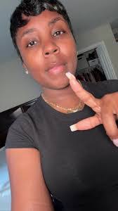 Ebony Lacey's Instagram, Twitter & Facebook