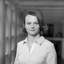 Jadwiga emilewicz, była wicepremier i minister rozwoju, zaliczyła poważną wizerunkową wpadkę. Jadwiga Emilewicz Speakers Impact 18 4 0 Economy Eventory