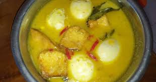 Potong tahu bentuk dadu 2 cm atau belah 4 bagian. 19 Resep Tahu Telur Kuah Kuning Enak Dan Sederhana Ala Rumahan Cookpad