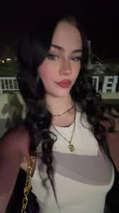 Victoria Eck's Instagram, Twitter & Facebook