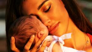 Belen e i messaggi di auguri dei suoi ex: "Mi hanno scritto in privato,  sono stati molto carini"