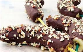 Cara membuat es pisang cokelat tergolong mudah. Cara Pemasaran Bisnis Pisang Coklat Bisnis Camilan Keripik Pisang Dengan Modal 20 Ribu 25 February 202015 June 2019 By Anisadikemas Trends 2021