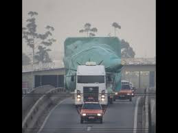 Meteorologistas da somar estimam que foram registradas rajadas de vento de 75km/h na região. Estatua Da Havan Rodando Na Br 101 Youtube