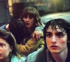 S5: Mike and Joyce protecting Will 👀 #strangerthingstheseriesgroup  #strangerthingsseason5 #strangerthings #Netflix