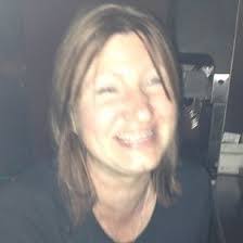 Amber Rossiter's Instagram, Twitter & Facebook