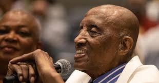 Hall of Famer and Gary native Dick Barnett dies at 88