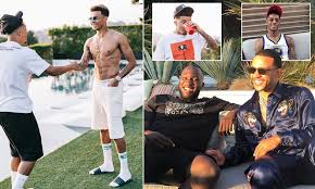 Jadon sancho fashion style 2018 jadon malik sancho is an english professional footballer who plays as a winger for german. Dele Alli Teams Up With Jadon Sancho In Beverley Hills As Stars Make The Most Of Their Summer Break Daily Mail Online