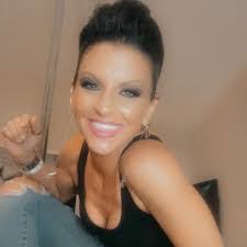 Tracey Pinson's Instagram, Twitter & Facebook