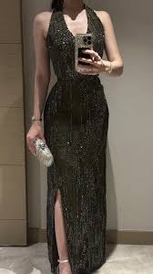 ‫فستان سهرة زيتي سواريه مطرز بالكامل - فساتين اكليل | Eklil Dresses‬‎
