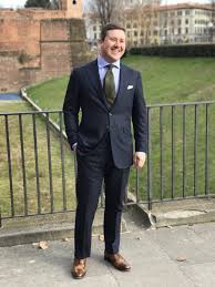Step into those business meetings and formal gatherings in crisp and dapper styles. Style Tips For College Men 11 Practical Tips To Look Better