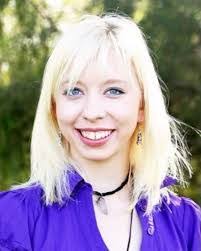 Tara Hood's Instagram, Twitter & Facebook