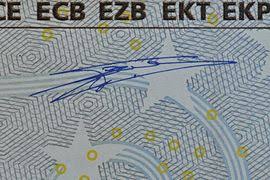 Viel geld, das wenig platz benötigt: Eurobanknoten Wikipedia