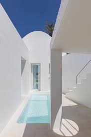Kapsimalis Architects Create Summer Villas Out Of Caves In Santorini Ignant Santorini House Greece House Summer House