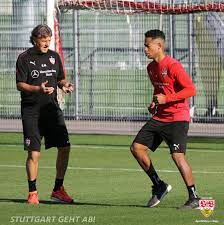 Herzlich willkommen auf meiner offiziellen facebookseite! Vfb Stuttgart On Twitter Dennis Aogo Muskelfaserriss Trainiert Auf Dem Nebenplatz Individuell Vfb