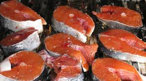 Berapa lama panggang ikan di oven. 4 Cara Mencegah Ikan Lengket Ketika Dipanggang