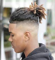 30 Beliebtesten Pferdeschwanz Frisuren Fur Manner 2018 Alles Fur Die Besten Frisuren Coole Frisuren Herrenhaarschnitt Dreadlock Frisuren