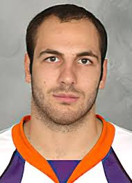 Player photos for the 2004-05 Halifax Mooseheads at hockeydb.com