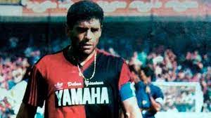 The forward looked close to tears. Maradona Newell S Y Una Historica Presentacion Que Cumple 27 Anos